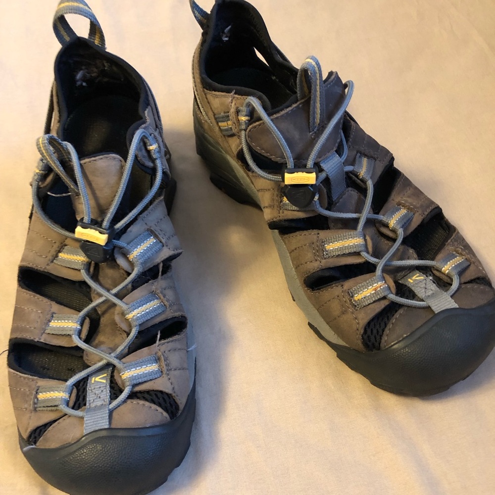 KEEN Men's Waterproof Trail Hiking Sandal Size 8
